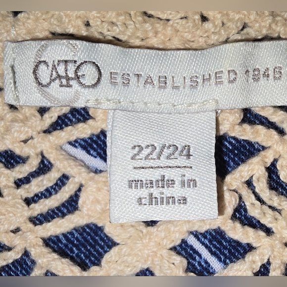 (J) CATO Crochet Open-Front Sweater Vest - Multicolor - Picture 5 of 7